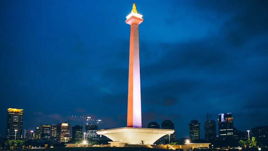 liburan di jakarta monumen nasional