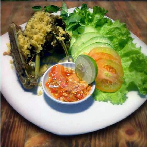 RM. Saung Batu Alam Depok Resto Saung di Depok