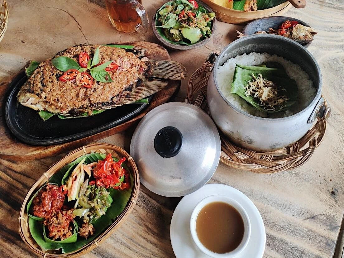 Rumah Makan Khas Sunda Cibiuk Rumah Makan Bekasi Timur